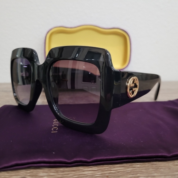 Gucci  Sunglasses, Brand New, Overside - Picture 3 of 10